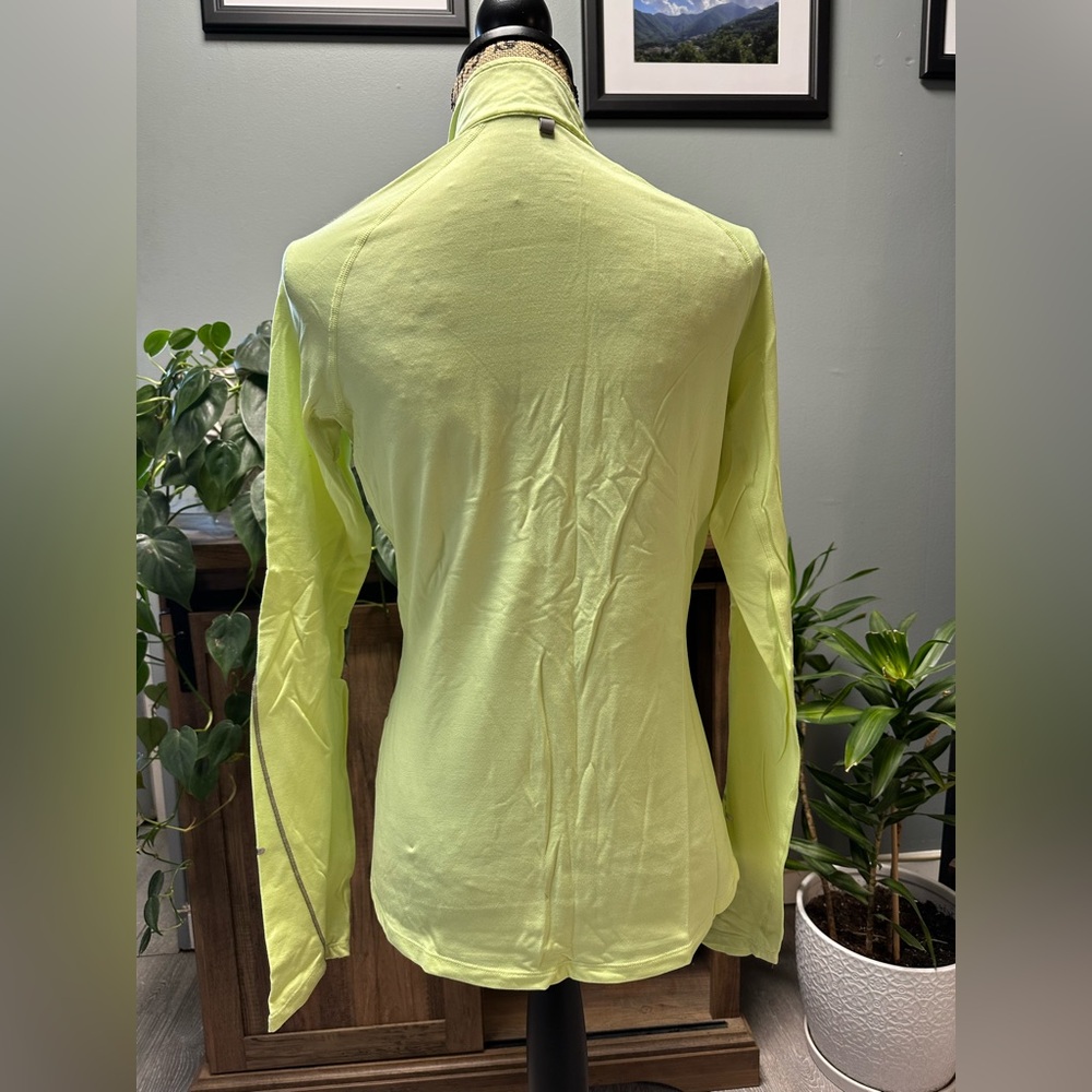 Nike Element dri fit fluorescent yellow 1/2 zip up running top. Size M. - Picture 4 of 5